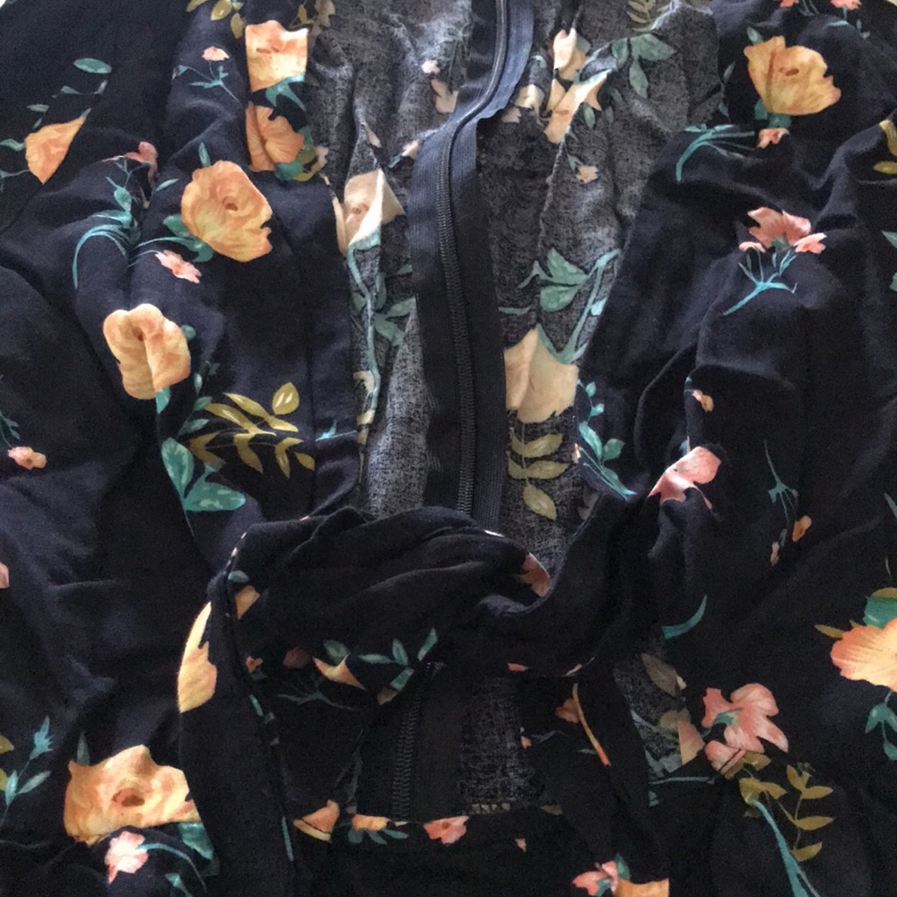 Floral Romper - Picture 2 of 4